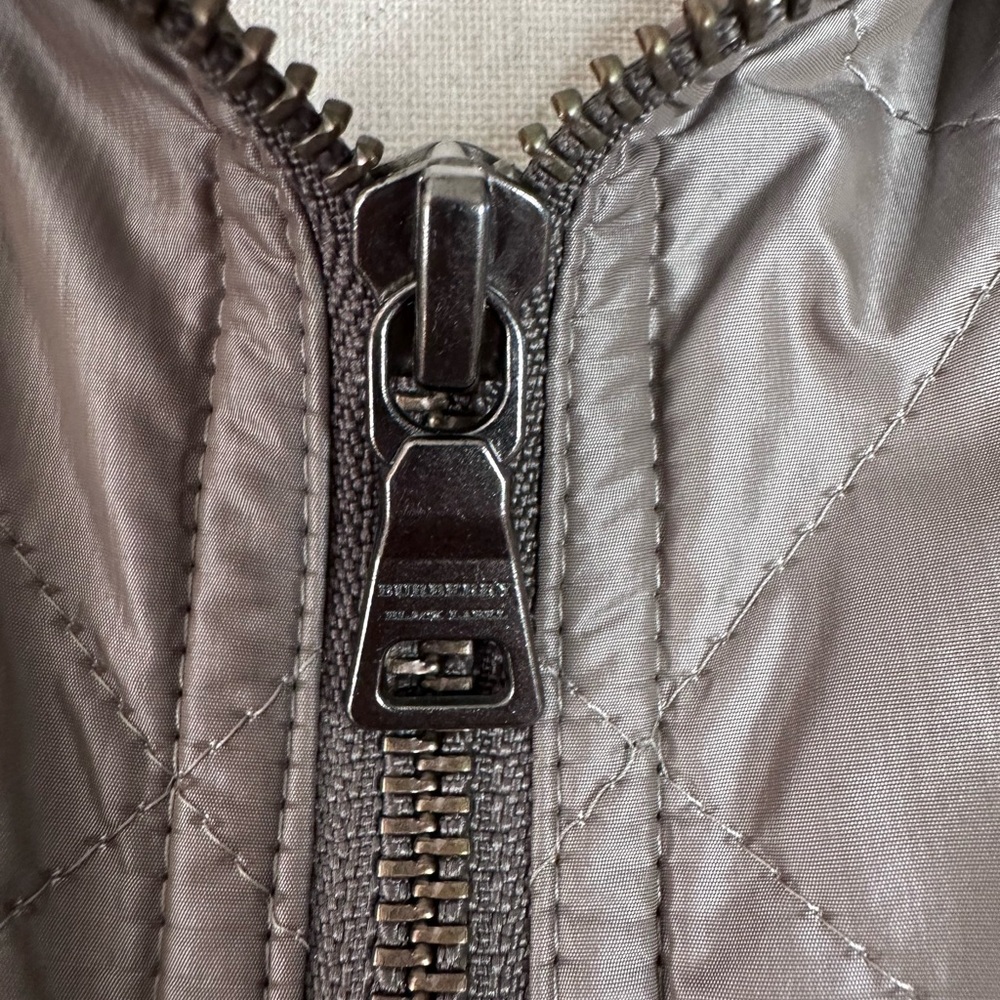 Burberry Black Label Quilted Bomber Jacket Size M Taupe Nylon Japan Exclusive - Picture 5 of 16